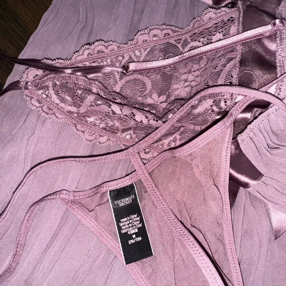Victoria’s Secret Lavender Lace Babydoll Nightie Set– Size M